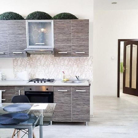 Simi Central Apartment Oradea Extérieur photo