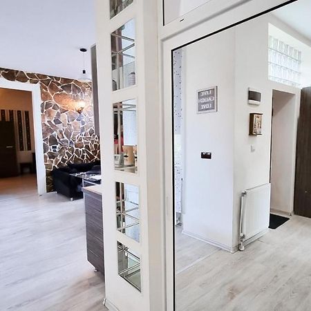 Simi Central Apartment Oradea Extérieur photo