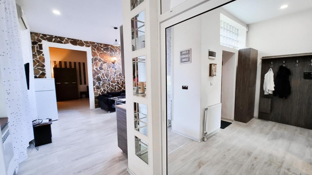 Simi Central Apartment Oradea Extérieur photo